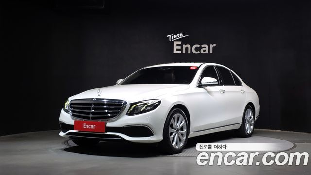 Mercedes-Benz E-Class (W213) E220d Exclusive 2018 — фото 1