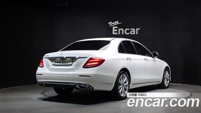 Mercedes-Benz E-Class (W213) E220d Exclusive 2018 — фото 2