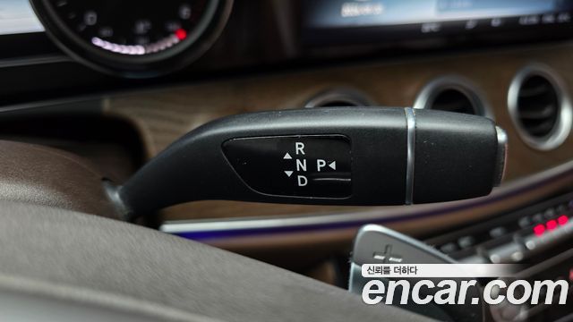 Mercedes-Benz E-Class (W213) E220d Exclusive 2018 — фото 9