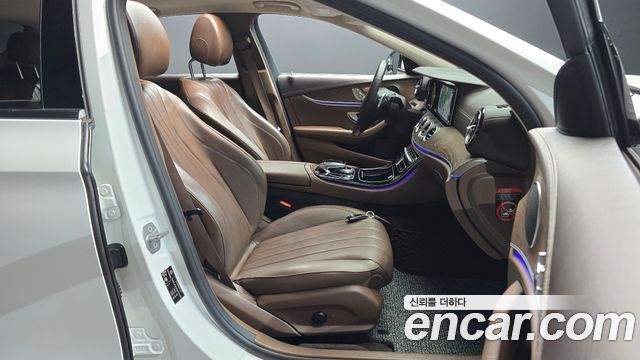 Mercedes-Benz E-Class (W213) E220d Exclusive 2018 — фото 26