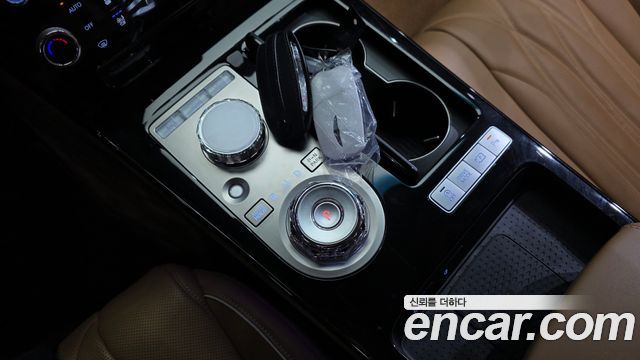 Genesis G80 (RG3) Gasoline 2.5 Turbo AWD 2025 — фото 9