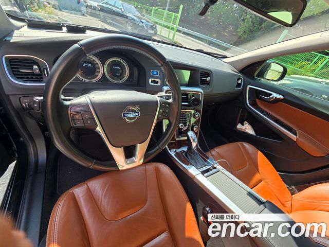 Volvo S60 D4 2nd 2013 — фото 15