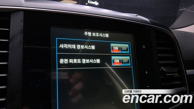 Renault Korea QM6 Diesel 2WD RE Signature 2017 — фото 17