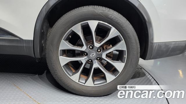 Renault Korea QM6 Diesel 2WD RE Signature 2017 — фото 21