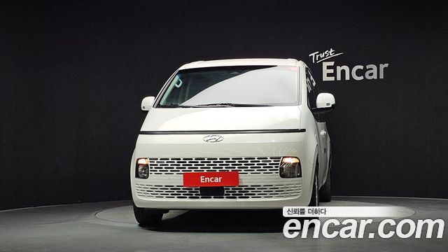 Hyundai Staria Tourer 9-Seater Modern 2023 — фото 3