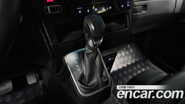 Hyundai Staria Tourer 9-Seater Modern 2023 — фото 9