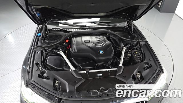 BMW 5 Series (G30) 520i Luxury 2023 — фото 6