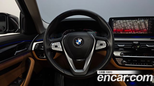 BMW 5 Series (G30) 520i Luxury 2023 — фото 17