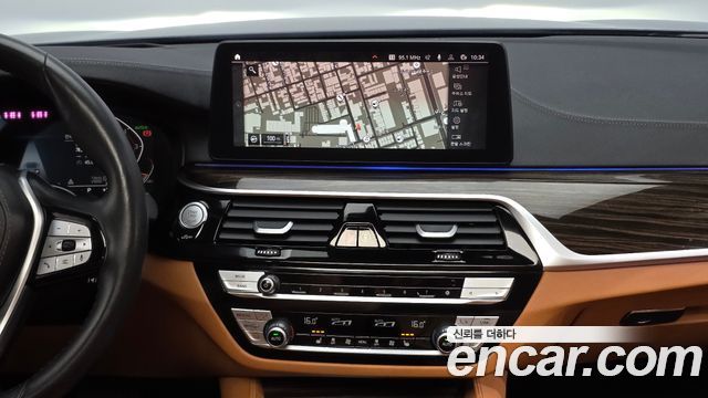 BMW 5 Series (G30) 520i Luxury 2023 — фото 18