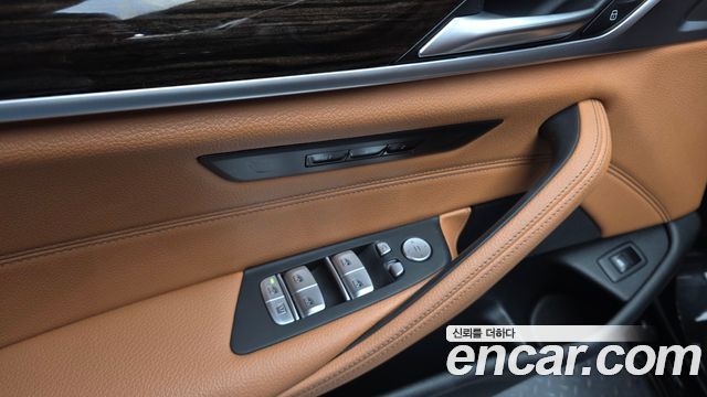 BMW 5 Series (G30) 520i Luxury 2023 — фото 33