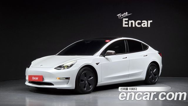 Tesla Model 3 Long Range AWD 2022 — фото 1