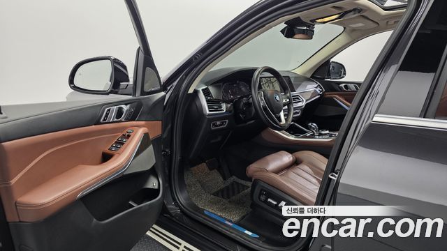 BMW X5 (G05) xDrive 45e xLine 2022 — фото 10