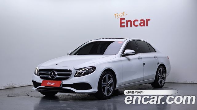 Mercedes-Benz E-Class (W213) E300 Avantgarde 2019 — фото 1
