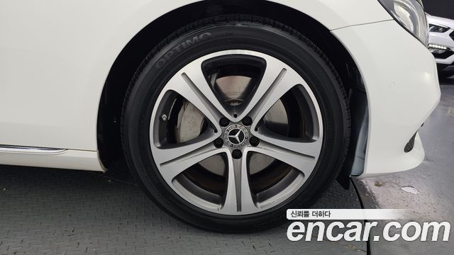 Mercedes-Benz E-Class (W213) E300 Avantgarde 2019 — фото 5