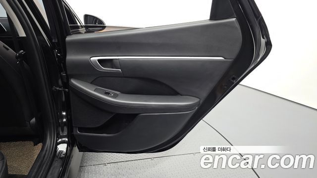 Hyundai Sonata (DN8) 2.0 LPG(rental car) Style 2022 — фото 25