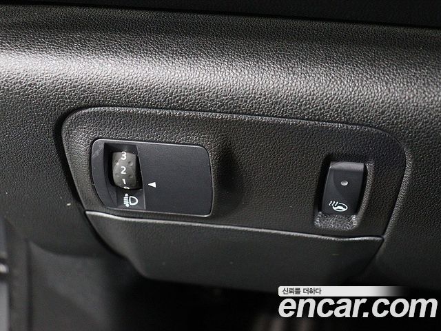 Renault Korea SM6 2.0 LPe SE (Disabled) 2019 — фото 21