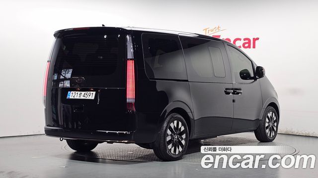 Hyundai Staria HEV 1.6 Lounge 9-Seater Inspiration 2025 — фото 2
