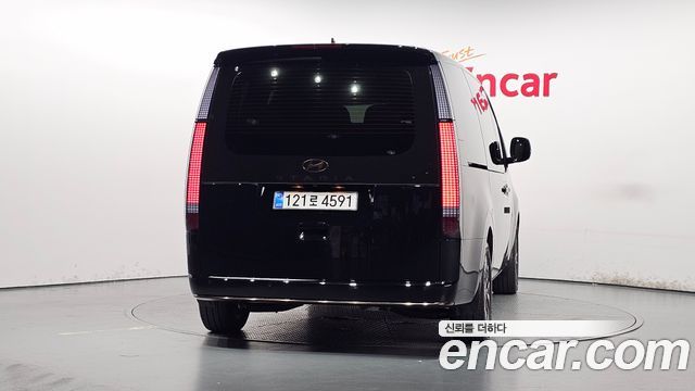 Hyundai Staria HEV 1.6 Lounge 9-Seater Inspiration 2025 — фото 4