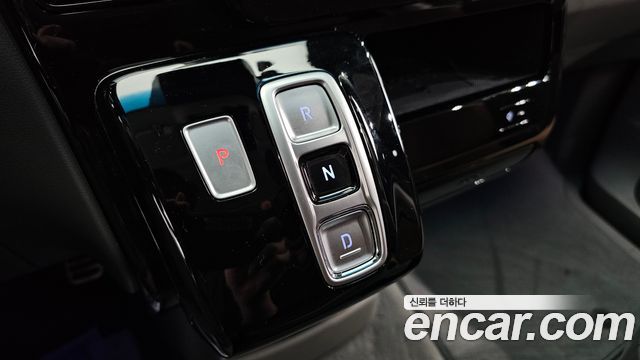 Hyundai Staria HEV 1.6 Lounge 9-Seater Inspiration 2025 — фото 9
