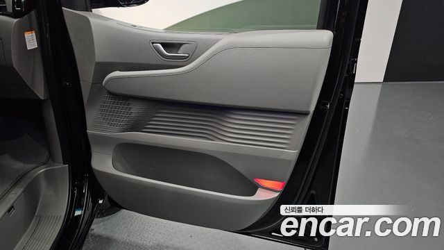 Hyundai Staria HEV 1.6 Lounge 9-Seater Inspiration 2025 — фото 24