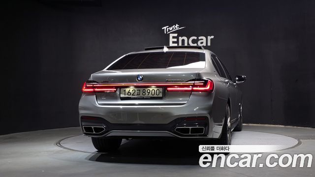 BMW 7 Series (G11) M760Li xDrive 2021 — фото 4