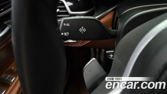 BMW 7 Series (G11) M760Li xDrive 2021 — фото 20