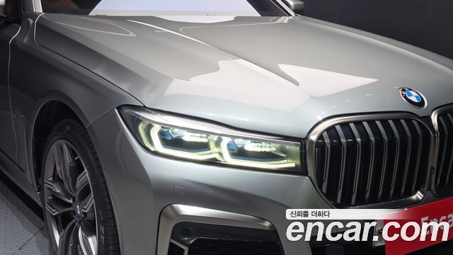 BMW 7 Series (G11) M760Li xDrive 2021 — фото 22