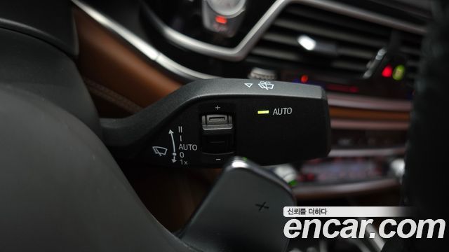 BMW 7 Series (G11) M760Li xDrive 2021 — фото 27