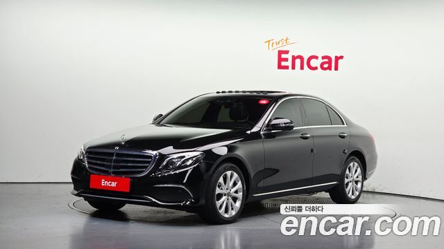 Mercedes-Benz E-Class (W213) E300 4MATIC Exclusive 2020 — фото 1