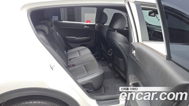 Kia Sportage The Bold Diesel 2.0 2WD Prestige 2020 — фото 12