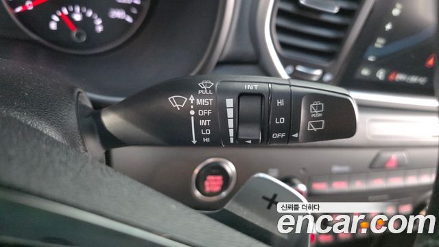 Kia Sportage The Bold Diesel 2.0 2WD Prestige 2020 — фото 36
