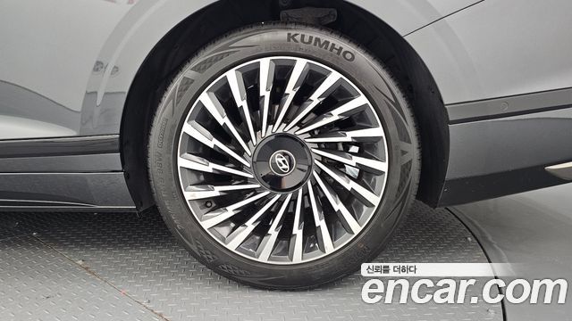Hyundai Grandeur (GN7) 2,5 Gasoline 2WD Calligraphy 2023 — фото 21