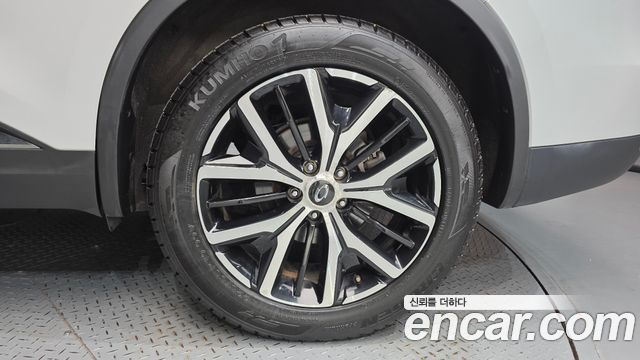 Renault Korea QM6 2.0 LPe RE Signature 2WD 2023 — фото 21