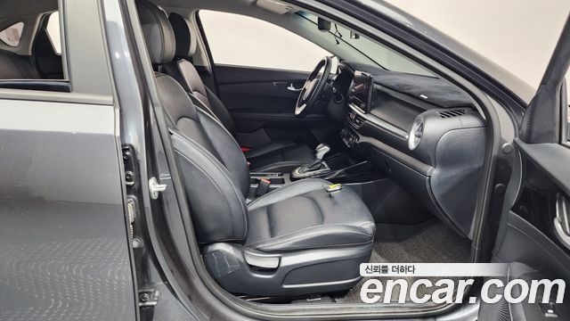 Kia K3 (II) 1.6 Prestige 2024 — фото 26
