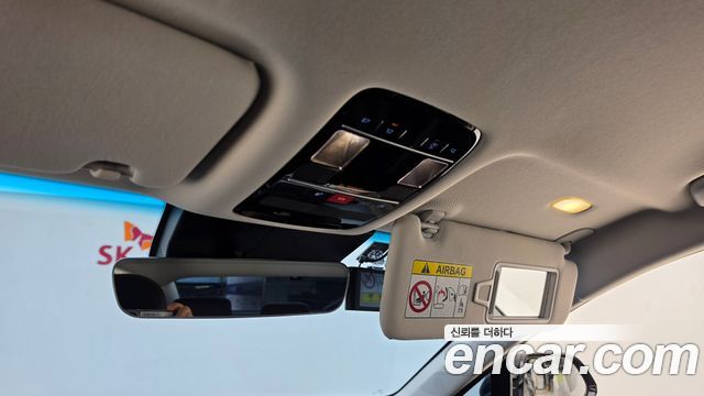 Hyundai Grandeur (GN7) 2,5 Gasoline 2WD Exclusive 2023 — фото 19