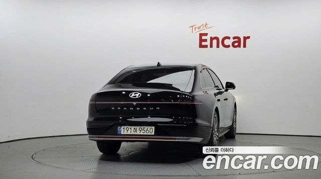 Hyundai Grandeur (GN7) 2,5 Gasoline 2WD Exclusive 2023 — фото 4