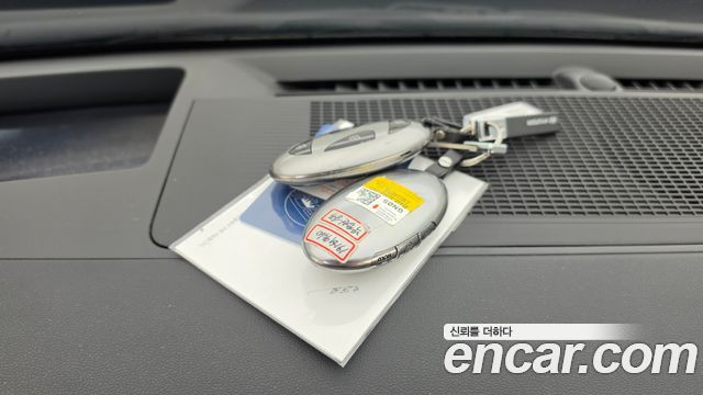 Hyundai Grandeur (GN7) 2,5 Gasoline 2WD Exclusive 2023 — фото 15