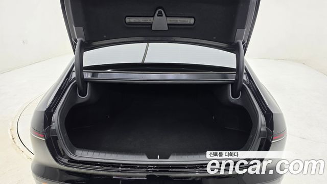 Hyundai Grandeur (GN7) 2,5 Gasoline 2WD Exclusive 2023 — фото 18