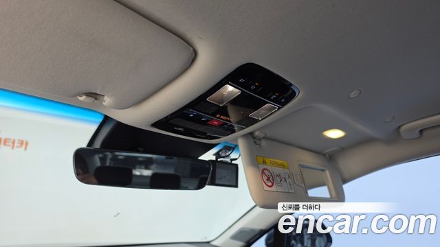 Hyundai Grandeur (GN7) 2,5 Gasoline 2WD Exclusive 2023 — фото 19