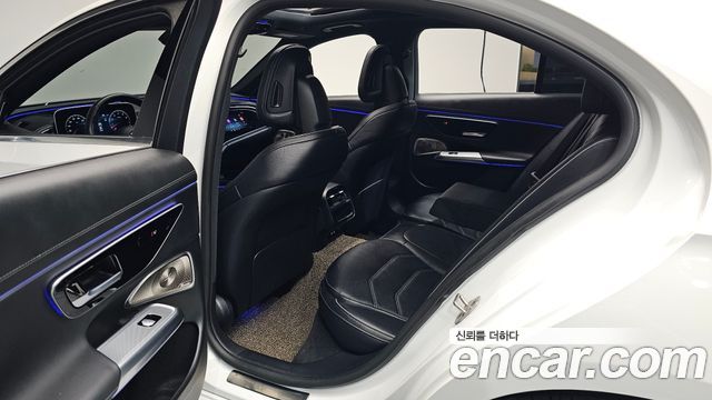 Mercedes-Benz E-Class (W214) E300 4MATIC AMG Line 2024 — фото 11