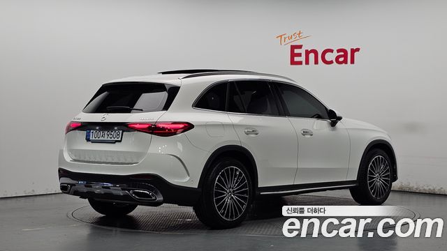 Mercedes-Benz GLC-Class (X254) GLC300 4MATIC AMG Line 2023 — фото 2