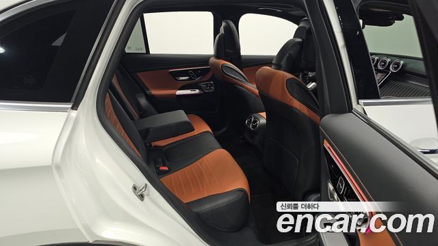 Mercedes-Benz GLC-Class (X254) GLC300 4MATIC AMG Line 2023 — фото 11