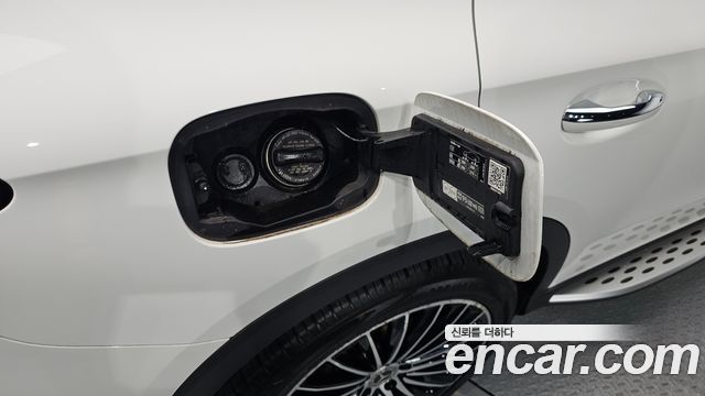 Mercedes-Benz GLC-Class (X254) GLC300 4MATIC AMG Line 2023 — фото 36