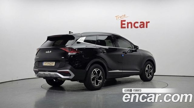 Kia Sportage (V) Diesel 2.0 4WD Prestige 2023 — фото 2