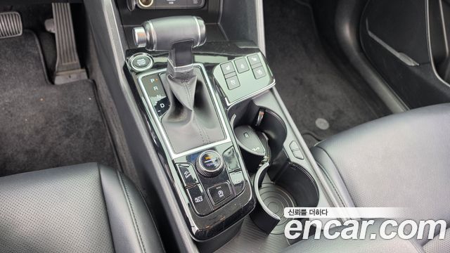 Kia Sportage (V) Diesel 2.0 4WD Prestige 2023 — фото 9