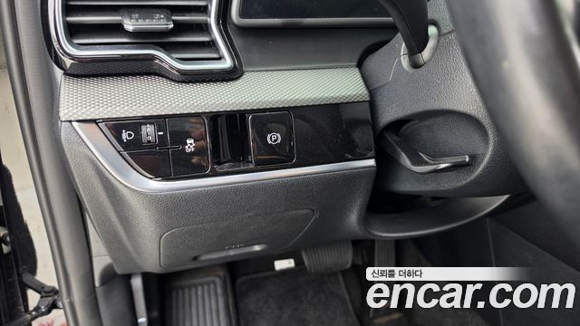 Kia Sportage (V) Diesel 2.0 4WD Prestige 2023 — фото 20