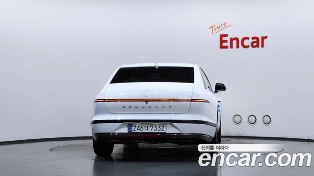 Hyundai Grandeur Hybrid (GN7) Calligraphy 2025 — фото 4