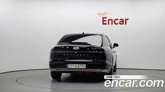 Hyundai Grandeur (GN7) 2,5 Gasoline 2WD Premium 2023 — фото 4