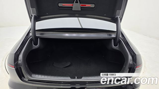 Hyundai Grandeur (GN7) 3.5 Gasoline 2WD Premium 2023 — фото 17