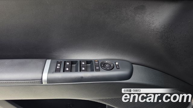 Hyundai Grandeur (GN7) 3.5 Gasoline 2WD Premium 2023 — фото 18